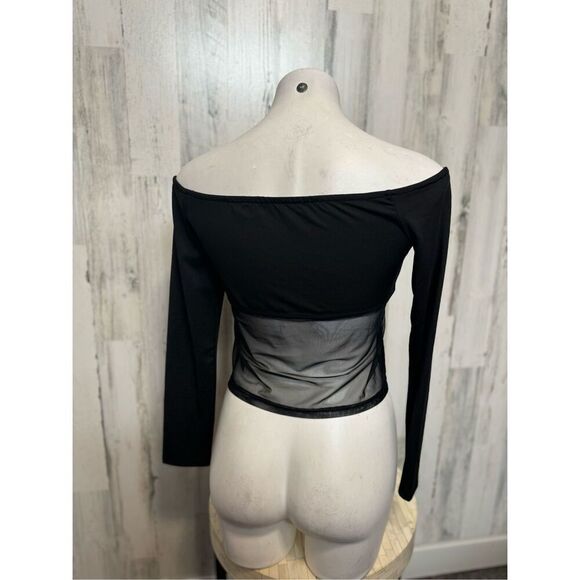 Black off the shoulders top - Picture 5 of 7